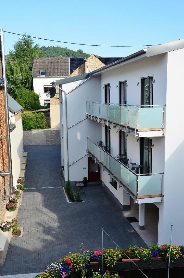 Gaestehaus Am Hochsimmer Ettringen  Exterior photo